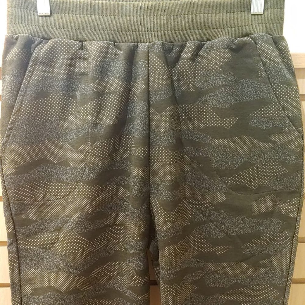 CM Fashion men's shorts with pockets elastic waist with drawstring